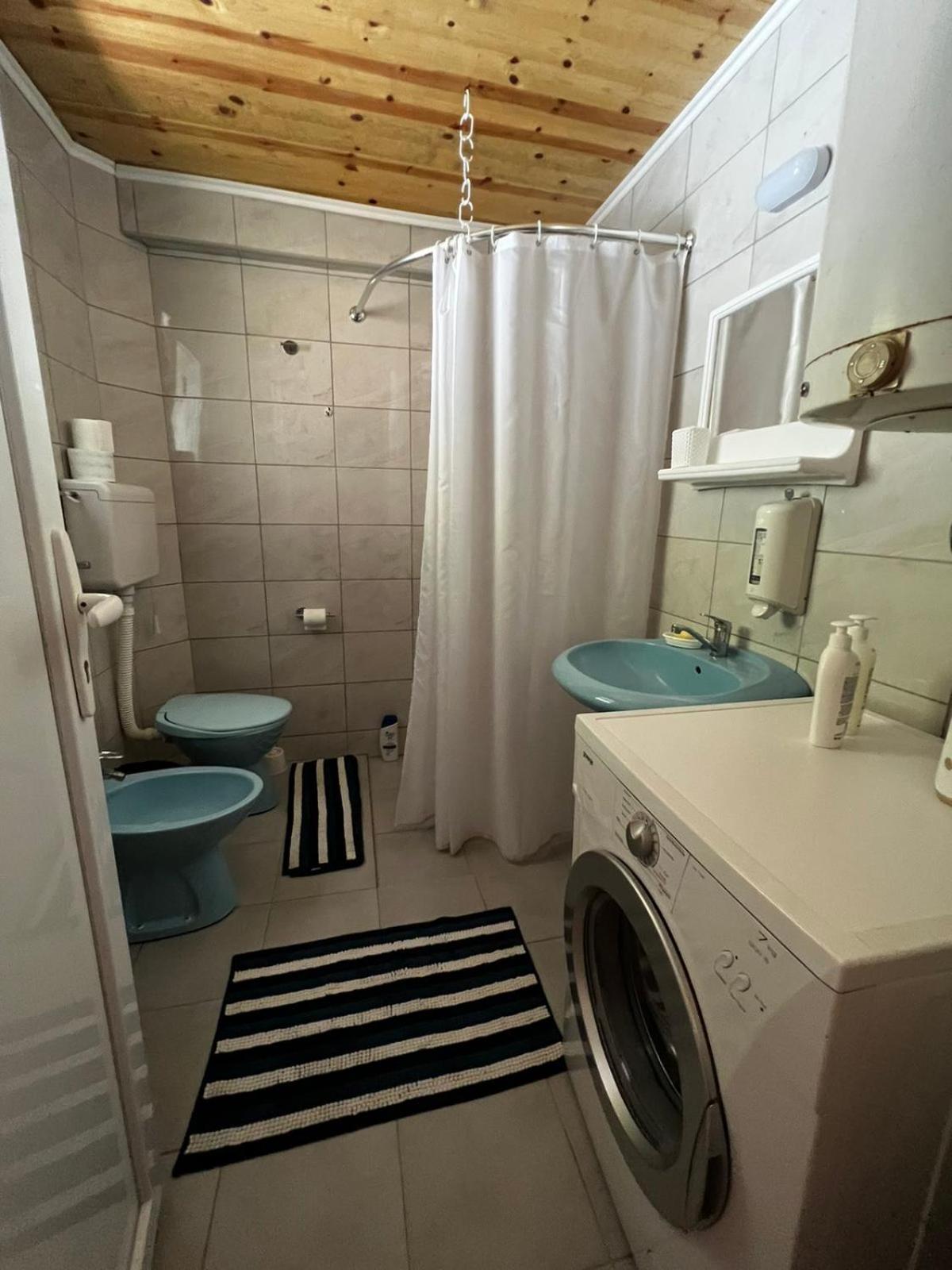 Отель Ljubav Stara Zaovine Lazici Экстерьер фото