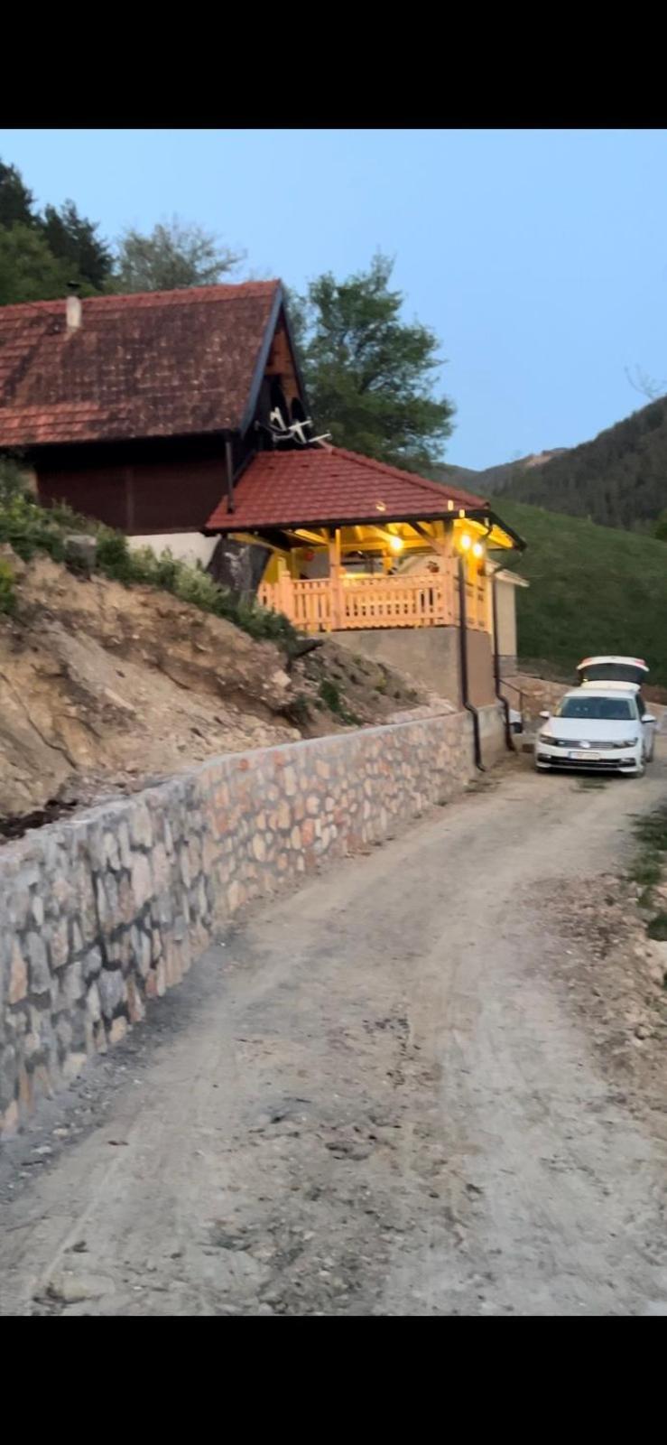Отель Ljubav Stara Zaovine Lazici Экстерьер фото