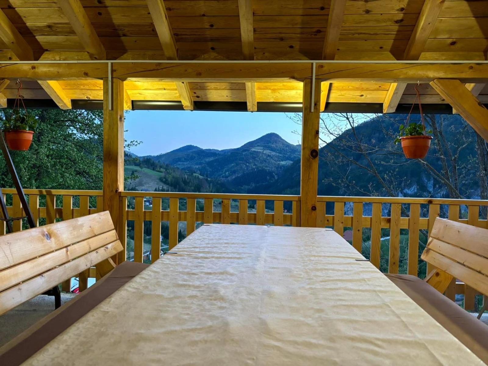 Отель Ljubav Stara Zaovine Lazici Экстерьер фото