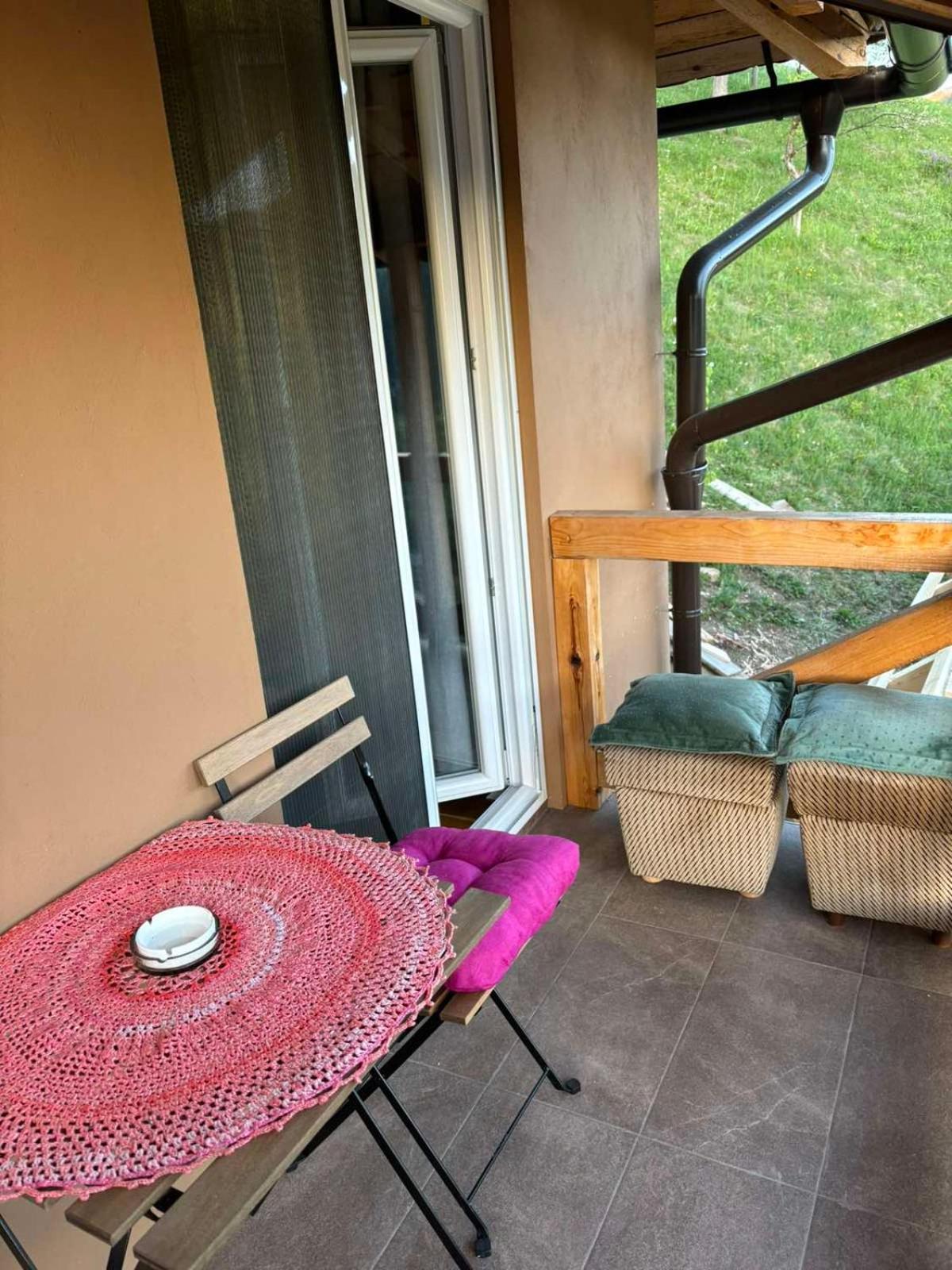 Отель Ljubav Stara Zaovine Lazici Экстерьер фото